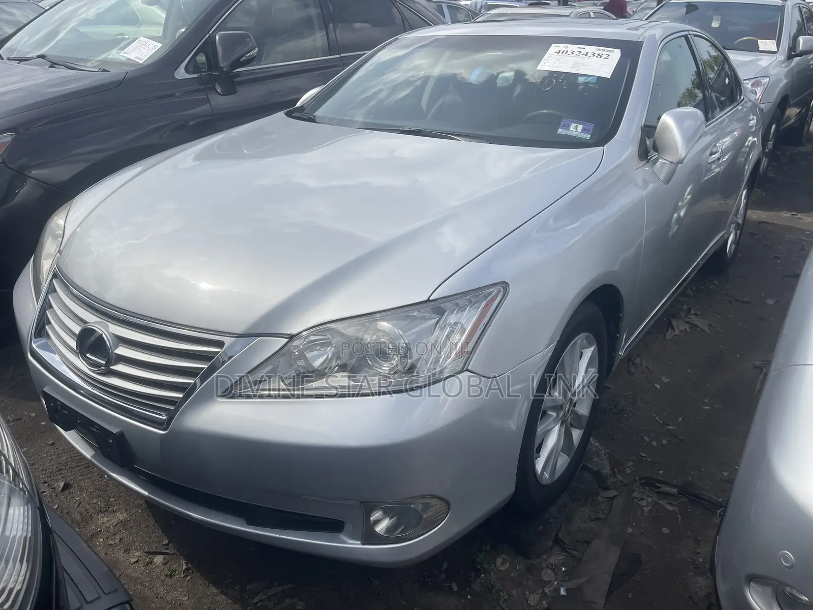 Lexus ES 2018 Silver