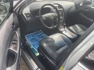 Lexus ES 2018 Silver