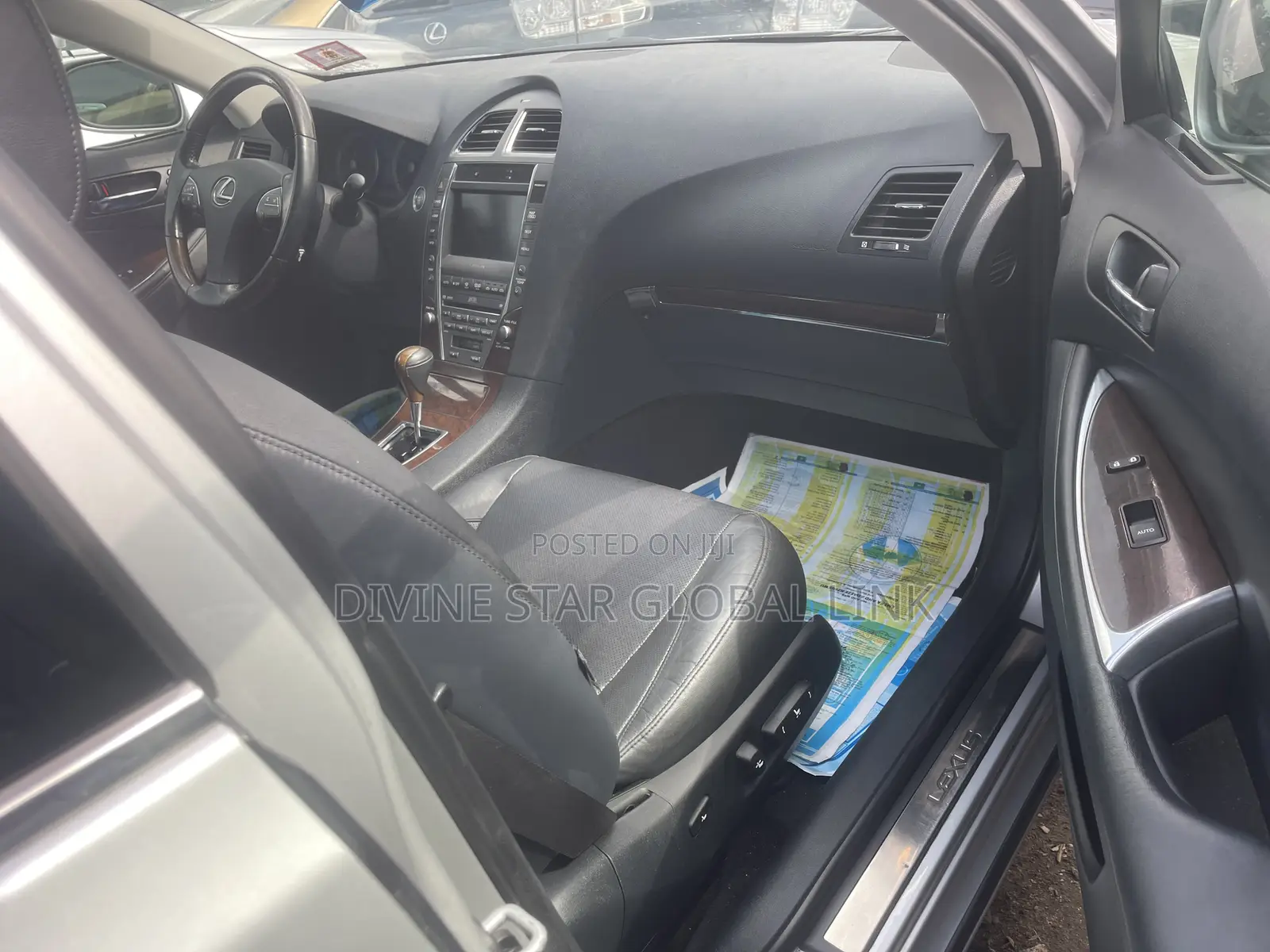 Lexus ES 2018 Silver