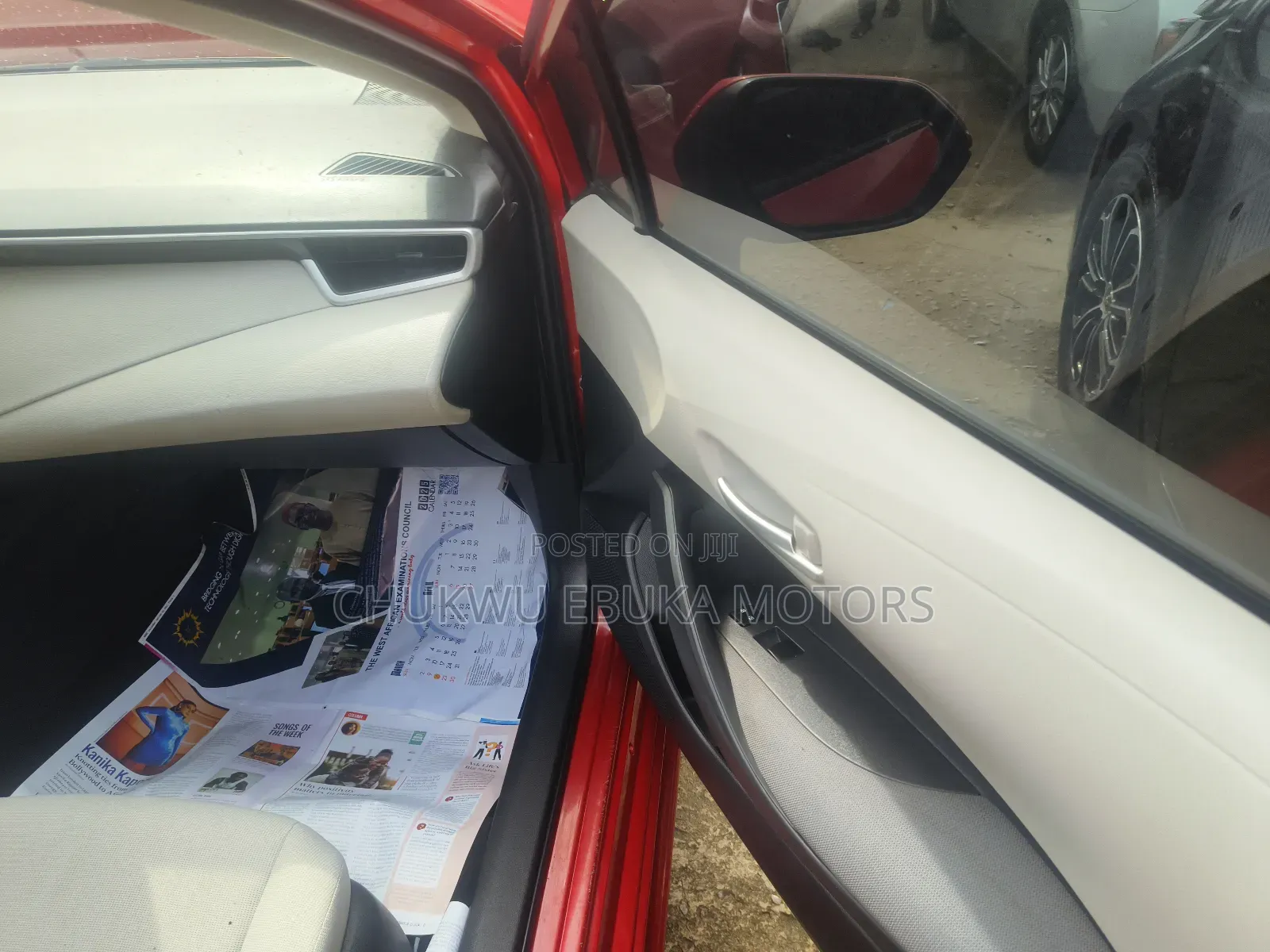 Toyota Corolla LE 2022 Red