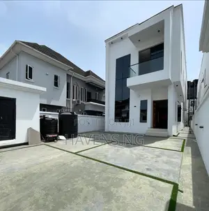 5bdrm Duplex in Osapa london for sale