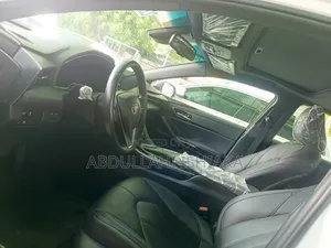 Toyota Avalon XLE (3.5L 6cyl 6A) 2018 White