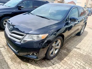 Photo - Toyota Venza XLE 4dr Wagon AWD (3.5L 6cyl 6A) 2015 Black