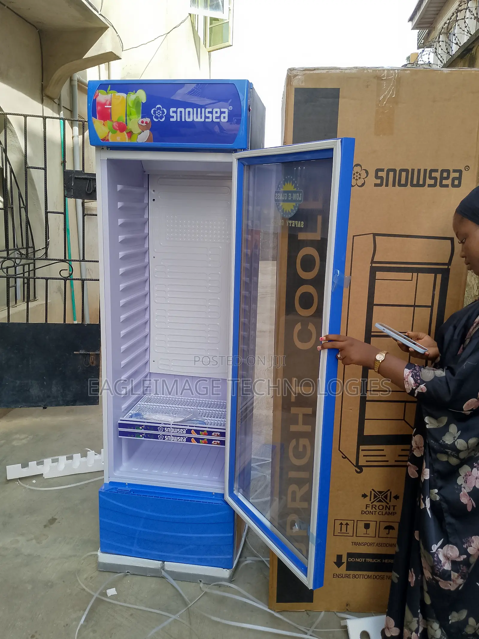 Versatile Snowsea Lc-400w Refrigerator-Multiple Uses