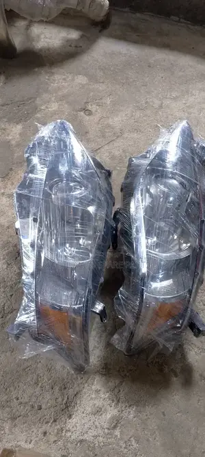 Set Of Head Lamp For Lexus Rx 350 2010 Charger Type