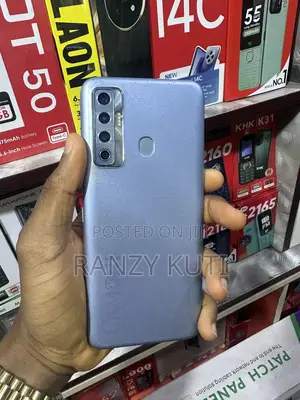 Tecno Camon 18i 128 GB Blue