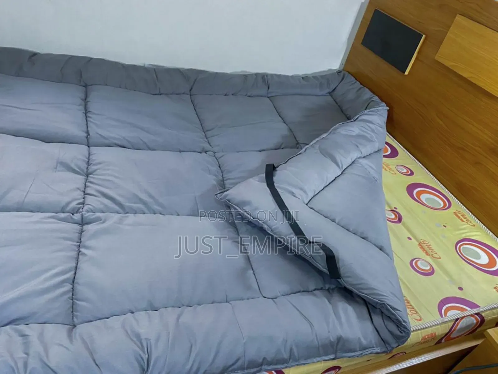 Bed/Mattress Topper