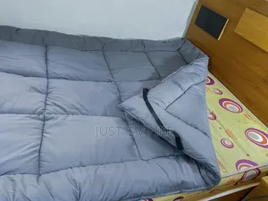 Bed/Mattress Topper