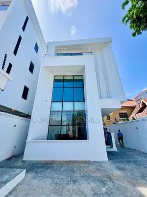 Furnished 4bdrm Duplex in Lekki Phase 1 for sale