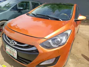 Hyundai i30 2014 Orange
