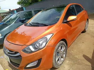 Hyundai i30 2014 Orange