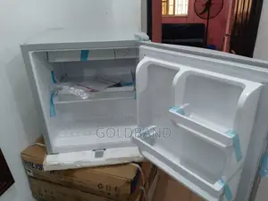 Polystar 45l Single Door Bedside Refrigerator Pv-Bs81sl
