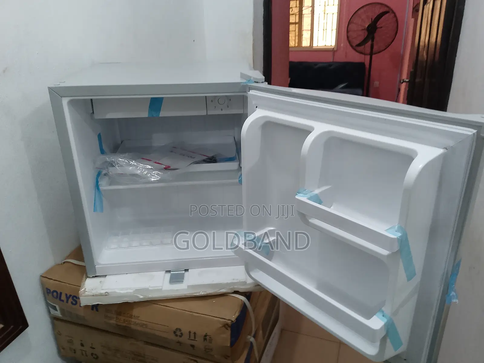 Polystar 45l Bedside Refrigerator - Lock Key Feature