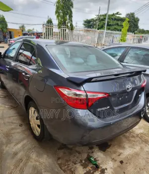 Photo - Toyota Corolla LE ECO Premium (1.8L 4cyl CVT) 2016 Blue
