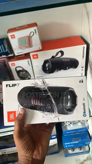 JBL Flip 7 Speakers