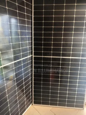 600watts Canadian Solar Panel