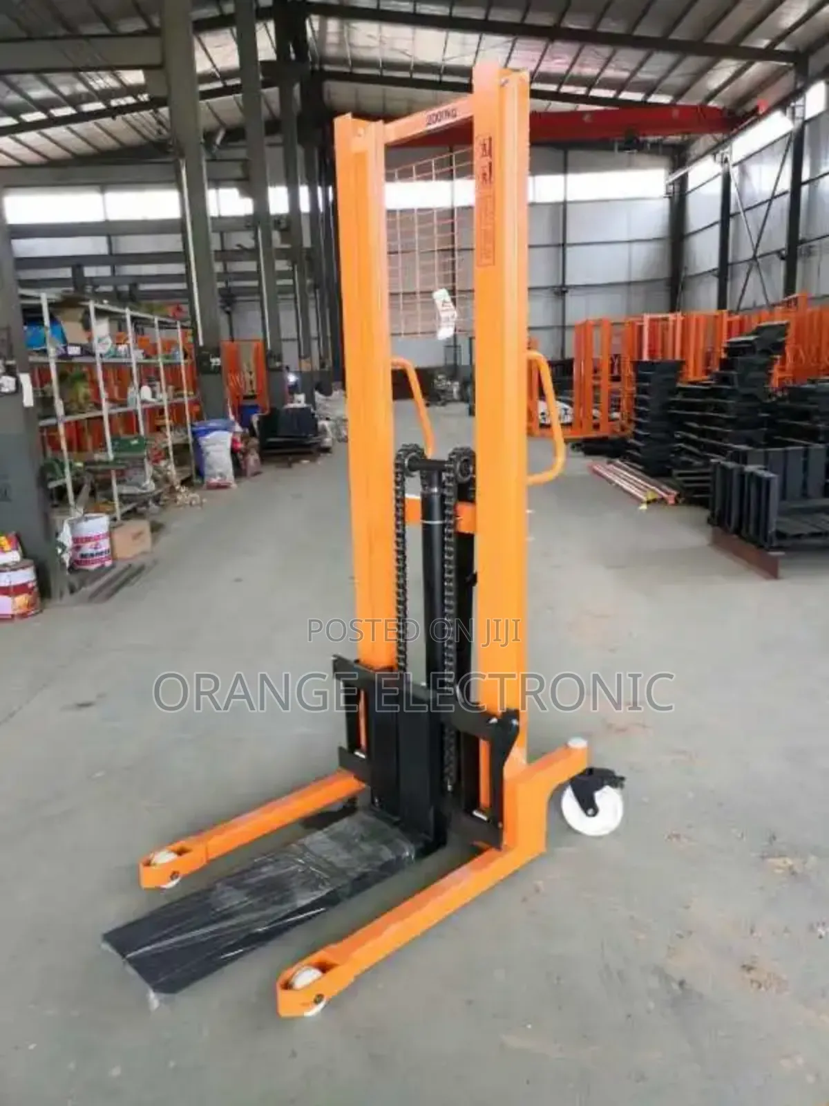 Stacker Pallet Lift 2ton