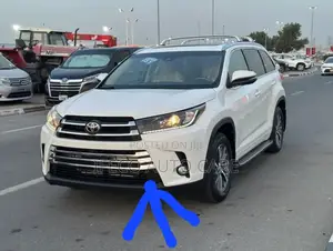 Complete Front Bumper Highlander 2018