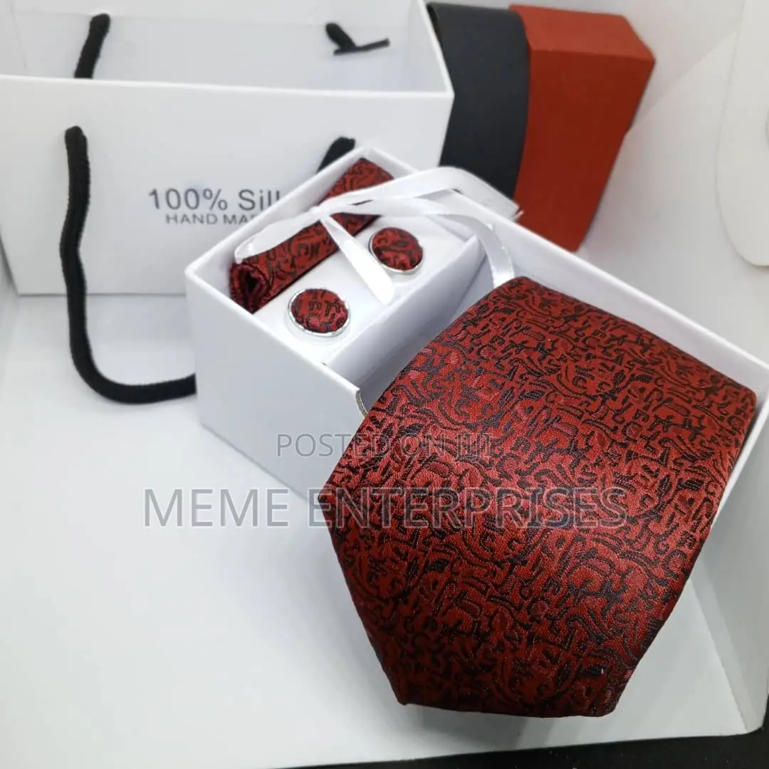 Red Mixed Set of Tie