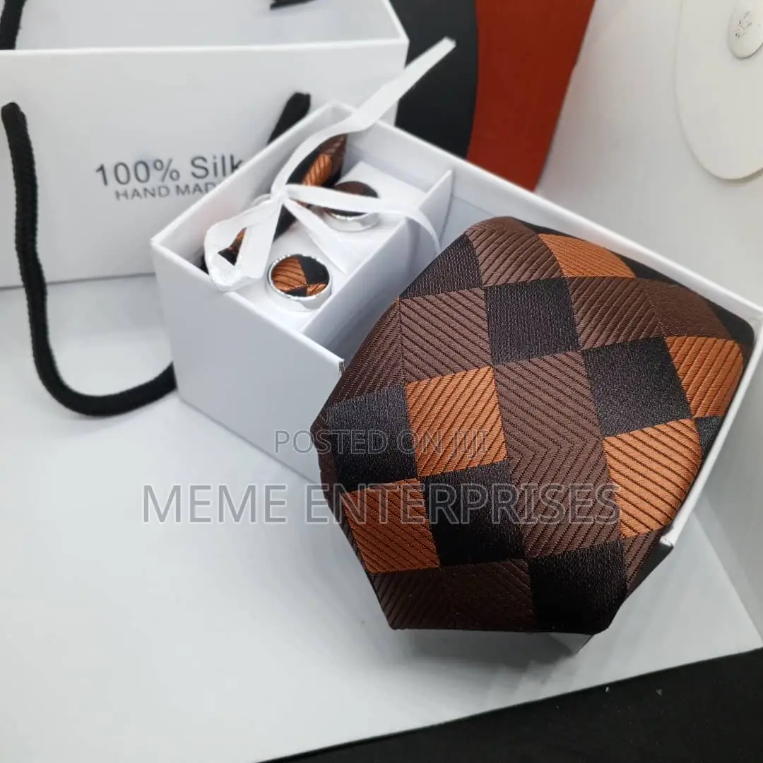 Men Tie (Cuff Link Pocket Square)
