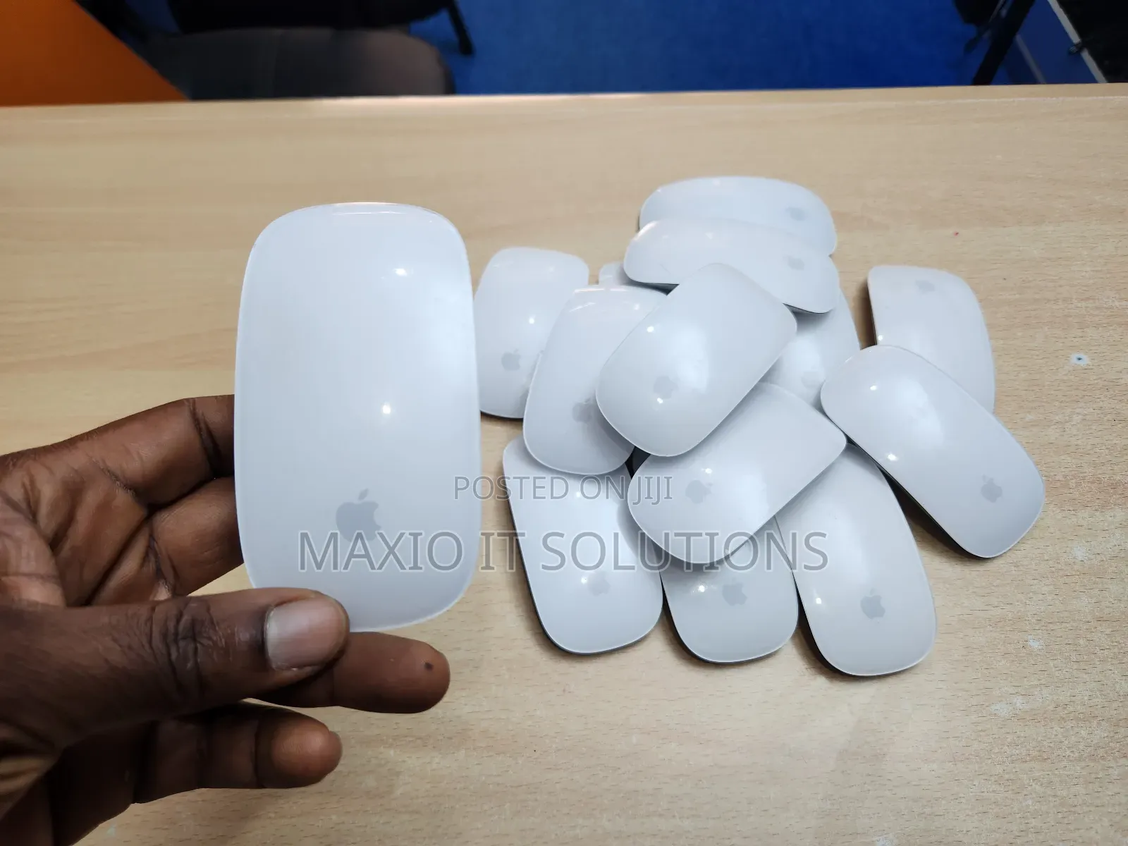 Apple Magic Mouse 2 - Rechargeable, Bluetooth, Wireless