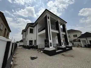 5bdrm Duplex in Galadimawa for sale