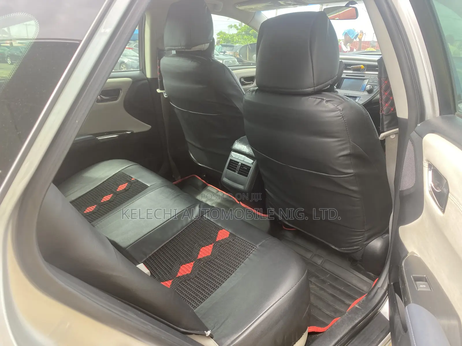 Toyota Avalon XLE Sedar FWD (3.5L 6cyl 6A) 2013 Silver