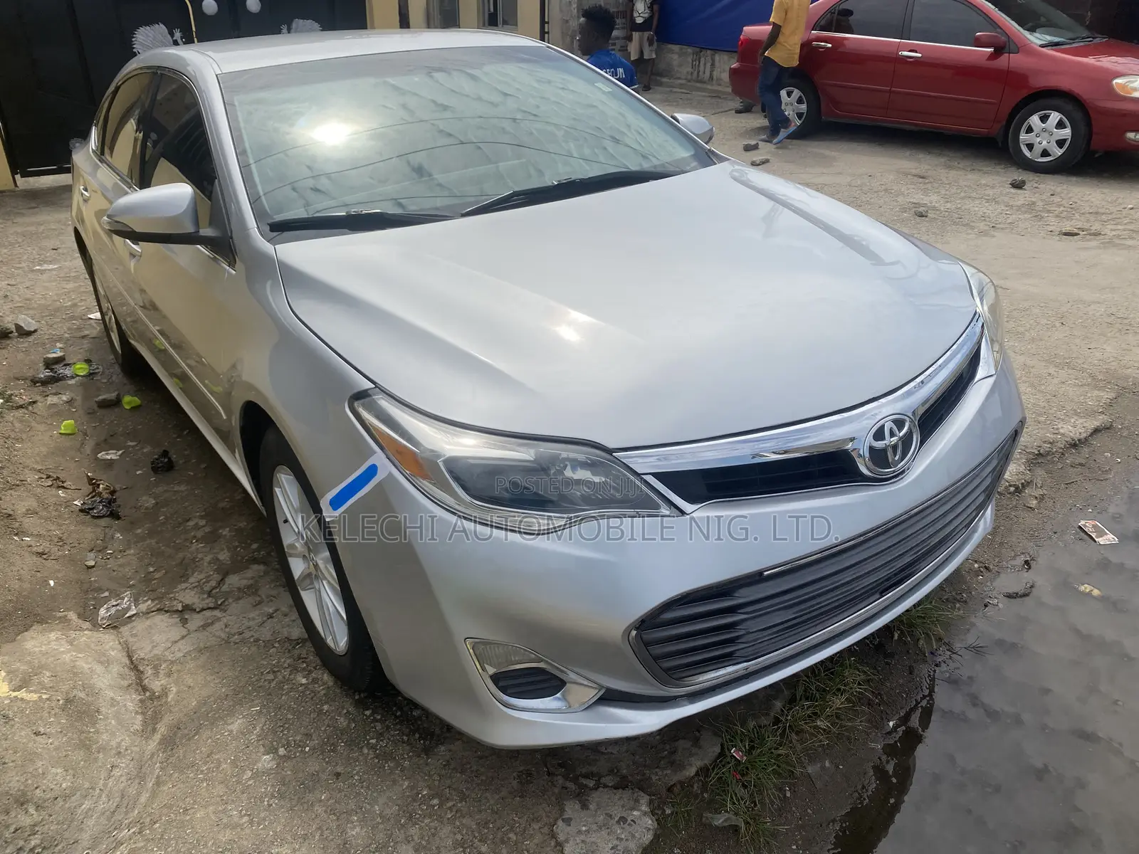 Toyota Avalon XLE Sedar FWD (3.5L 6cyl 6A) 2013 Silver