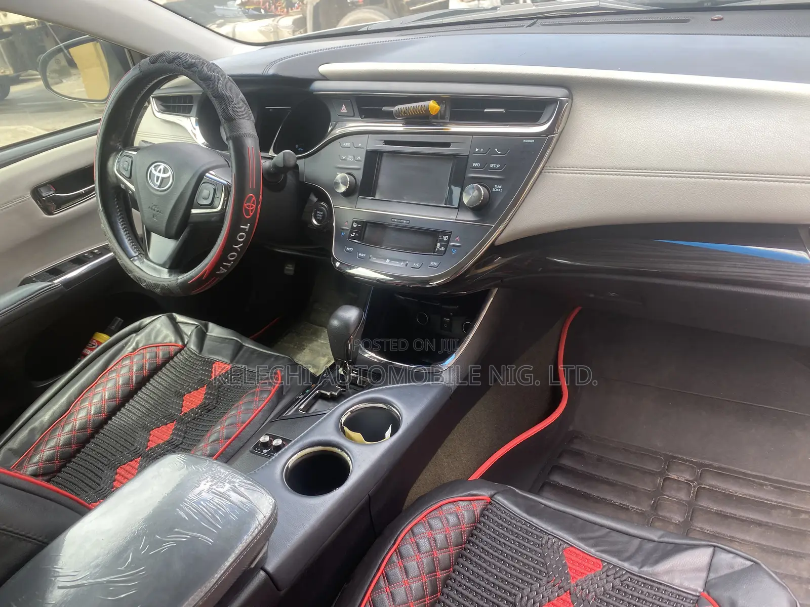 Toyota Avalon XLE Sedar FWD (3.5L 6cyl 6A) 2013 Silver