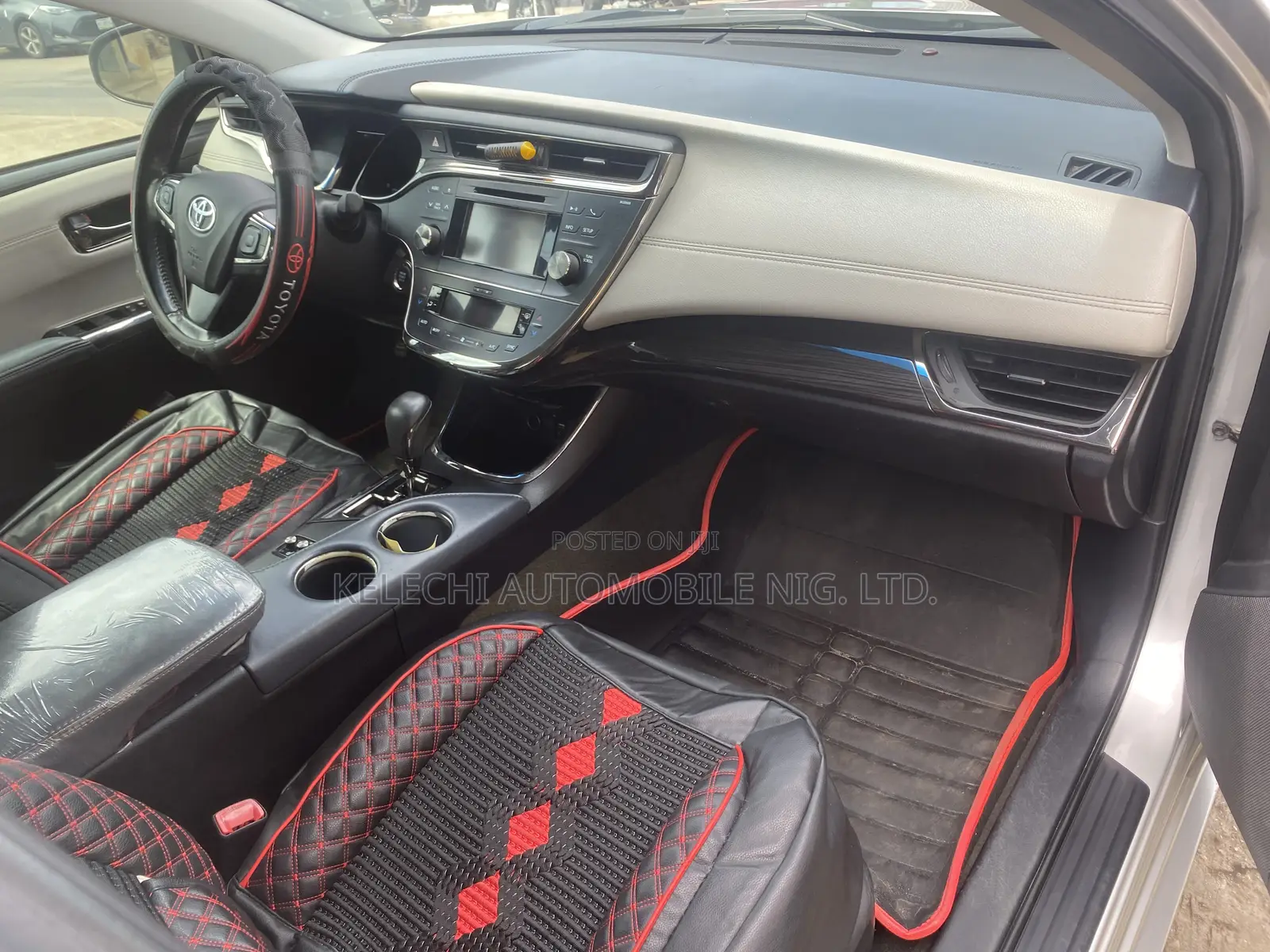 Toyota Avalon XLE Sedar FWD (3.5L 6cyl 6A) 2013 Silver
