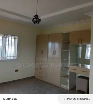 3bdrm Block of Flats in Kaura District for rent