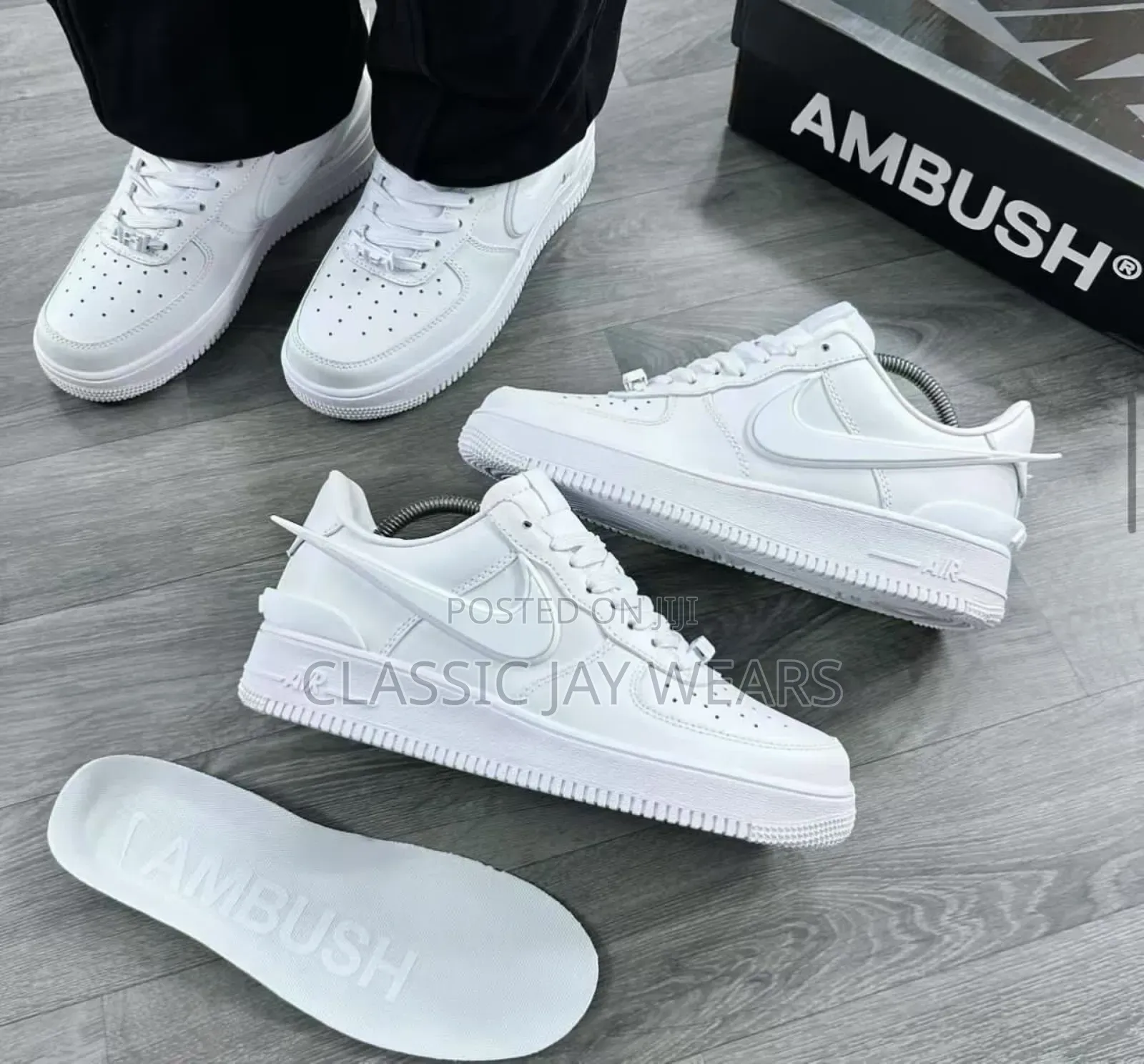 Plain White Quality Nike Sneakers Just Arrived