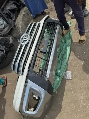 Complete Front Bumper Hilux 2015 2017 2018