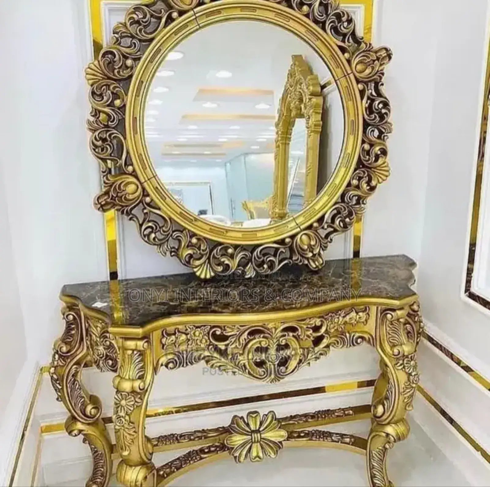 Luxury Royal Mirror Console