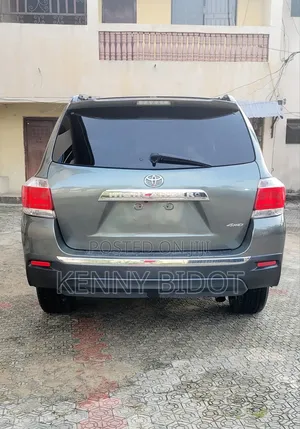 Toyota Highlander 2012 Green