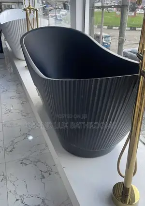Black Acrylic Bathtub