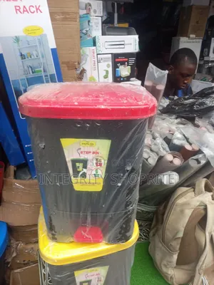 Car Papilon Pedal Waste Bin