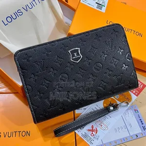 *Mens Luxury Purse With Coded Lock