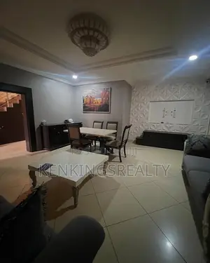 5bdrm Duplex in Apo District for rent