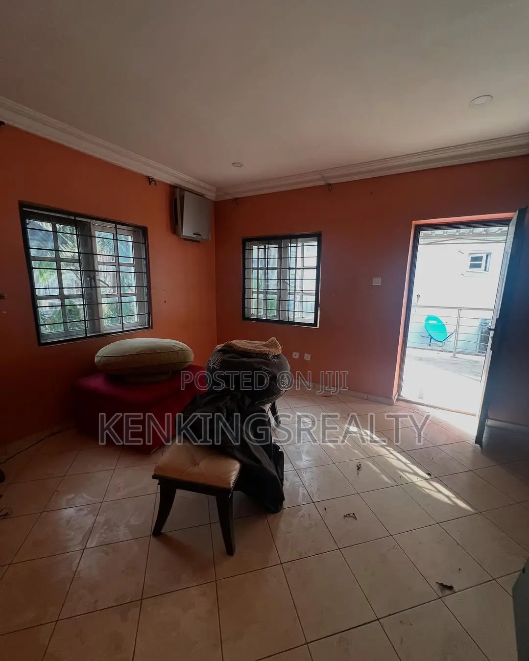 5bdrm Duplex in Apo District for rent