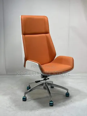 Quality Executive Adjustable Swivel Leather Office Chair.