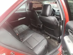 Toyota Camry SE 4dr Sedan (2.5L 4cyl 6A) 2013 Red