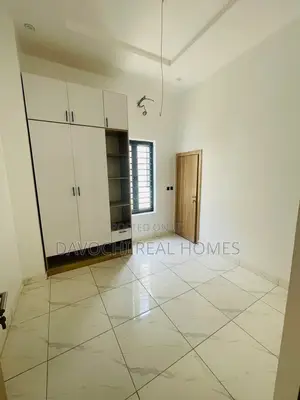 4bdrm Duplex in Ikota for rent
