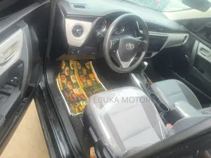 Toyota Corolla LE Eco (1.8L 4cyl 2A) 2018 Black