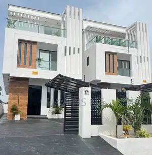 5bdrm Duplex in Idado for sale