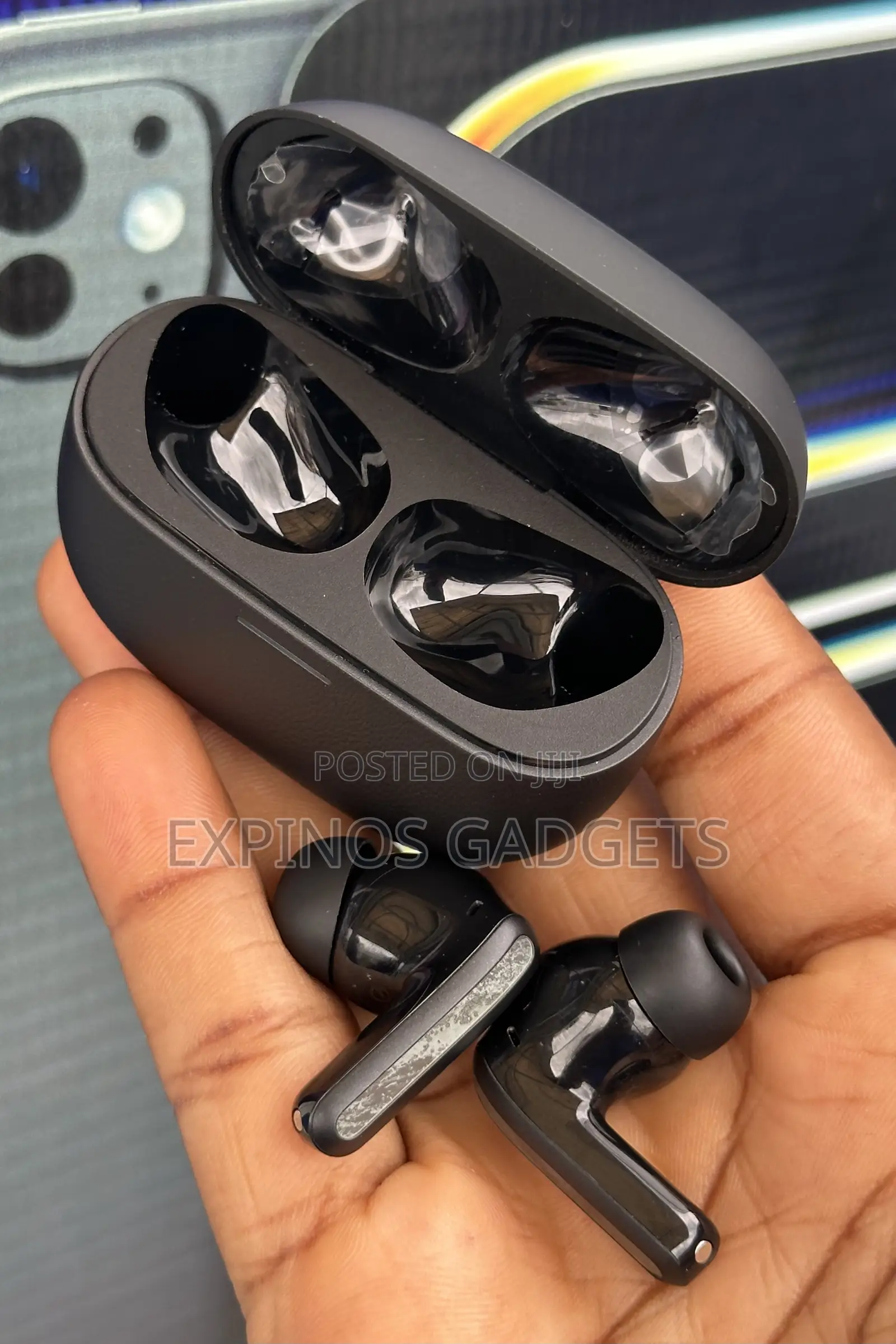 Used Xiaomi Redmi Buds 5 Pro.