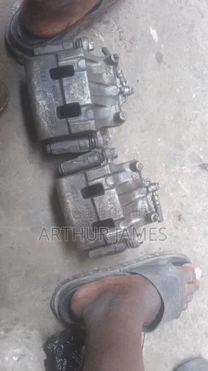Caliper Mitsubishi Pajero and Montrose Sport 2008 to 2014
