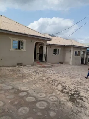Photo - 1bdrm Block of Flats in Anu Oluwa Estate, Alakia for sale