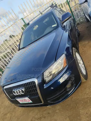 Audi Q5 2.0T Premium AWD quattro 2013 Blue