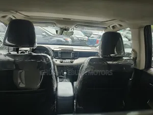 Toyota RAV4 Platinum AWD (2.5L 4cyl 6A) 2017 Blue